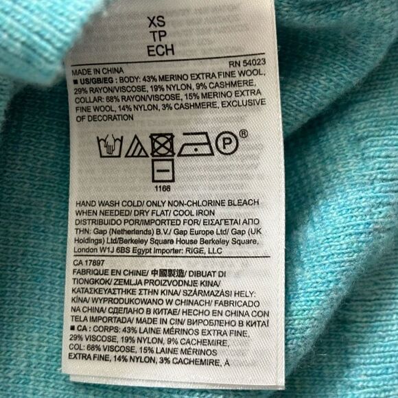 Banana Republic Filpucci Wool Cashmere Blend Sweater - Picture 4 of 9